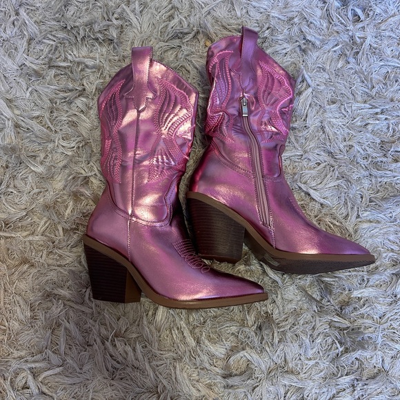 Metallic Pink Cowgirl Boots - Picture 1 of 7